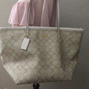 Coach Tote